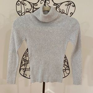 Grey turtleneck